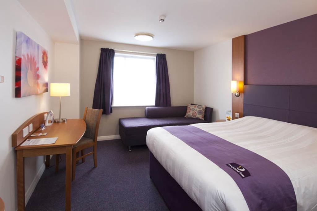 Holiday Inn Newcastle City Newcastle upon Tyne Exterior photo