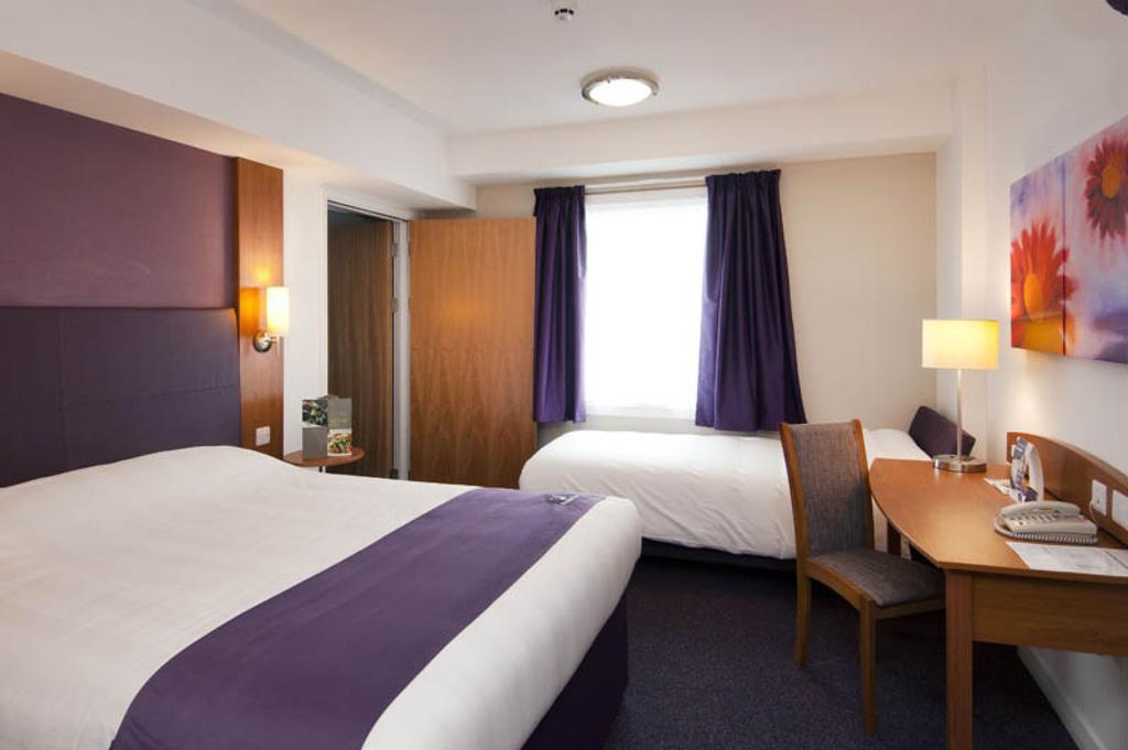 Holiday Inn Newcastle City Newcastle upon Tyne Exterior photo